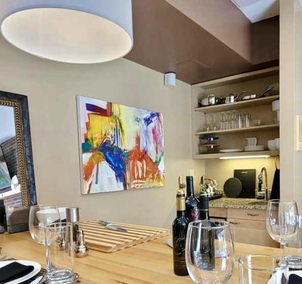 ART IN HOMES 